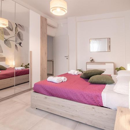 רומא Green House Exclusive Suite Near Metro A מראה חיצוני תמונה